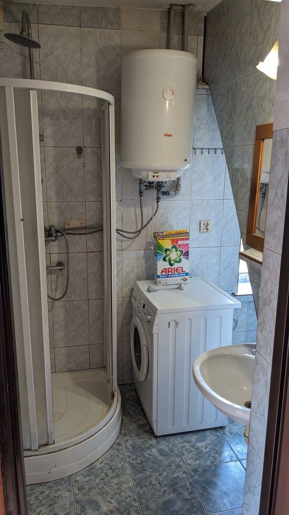 Wynajmę dom z podwórkiem.
