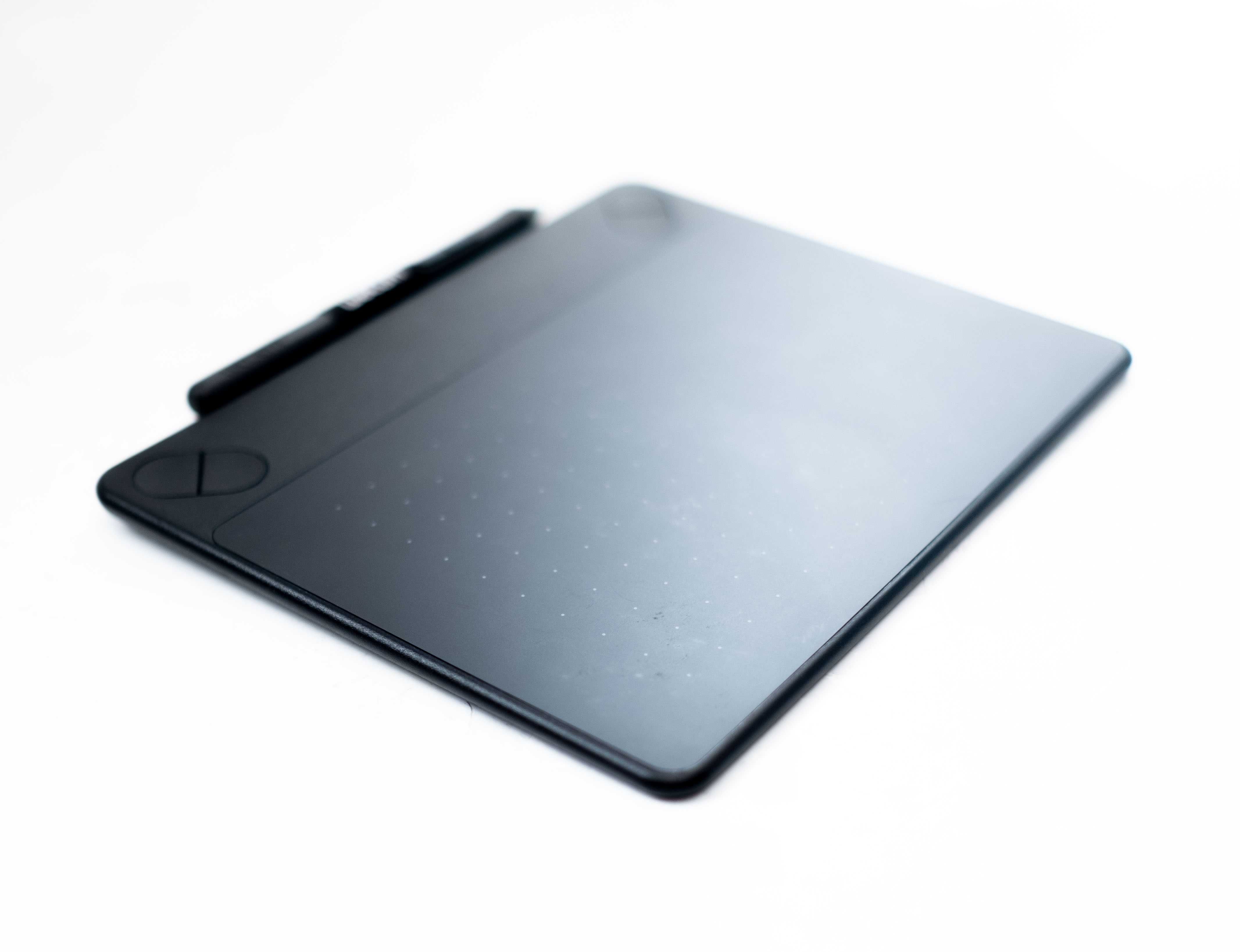 Графічний планшет Wacom Intuos Art S CTH-490
