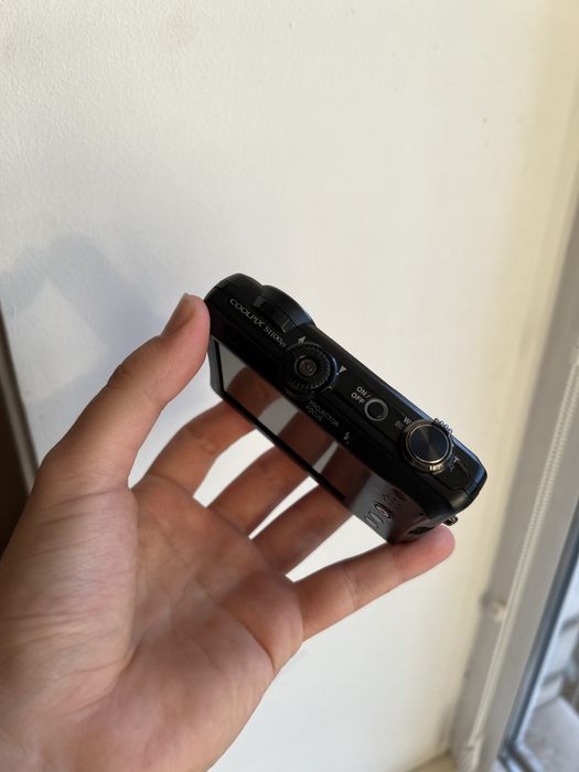 Nikon PJ1100 (з вбудованим проектором)