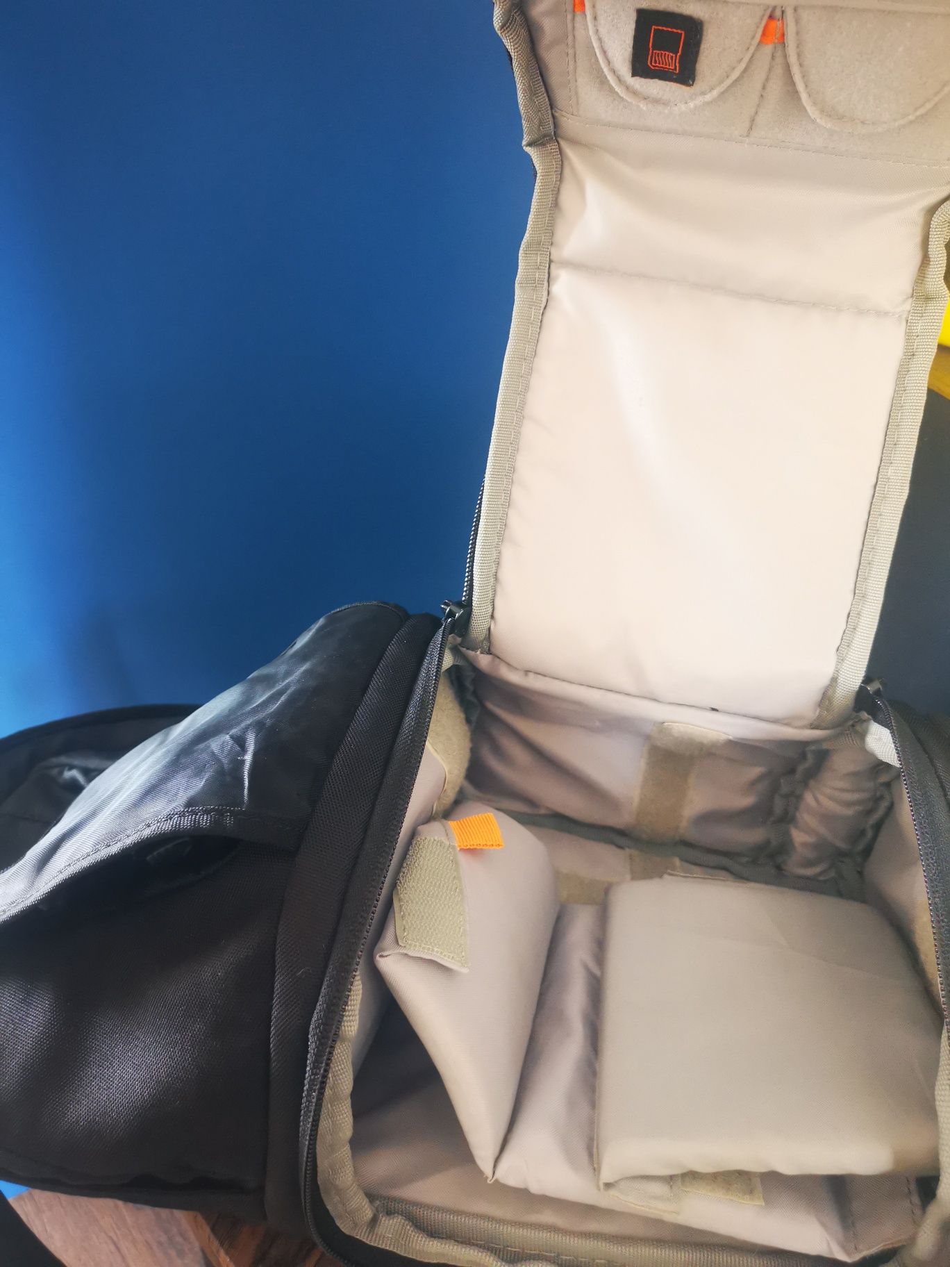 Mochila Lowepro 100 preta para máquina fotográfica