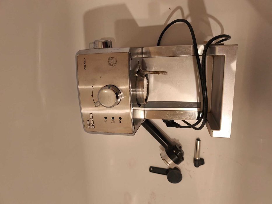 Philips Saeco poemia кавоварка під відновлення