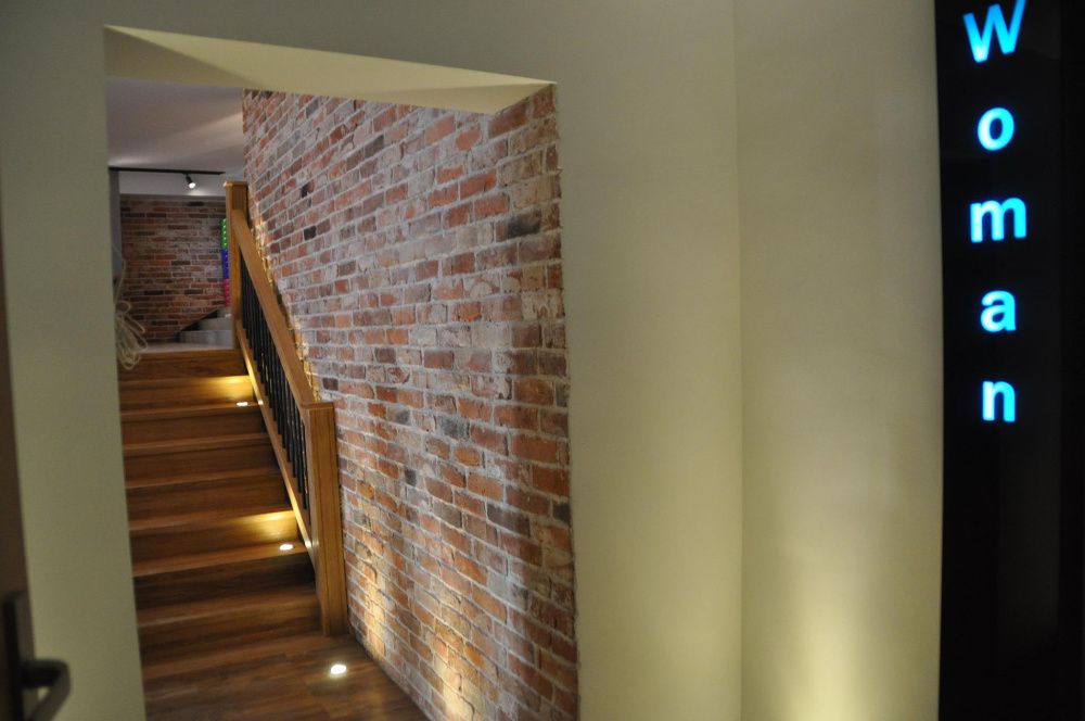 Klasyczne płytki ceglane licowe cegła cięta poniemiecka płytka ceglane