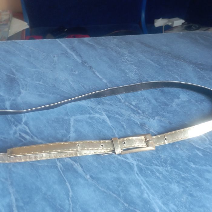 Продам ремні жіночі.