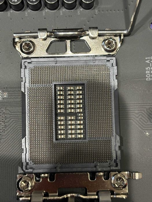 Płyta główna Gigabyte Z790 AORUS ELITE AX (USZKODZONY SOCKET!)