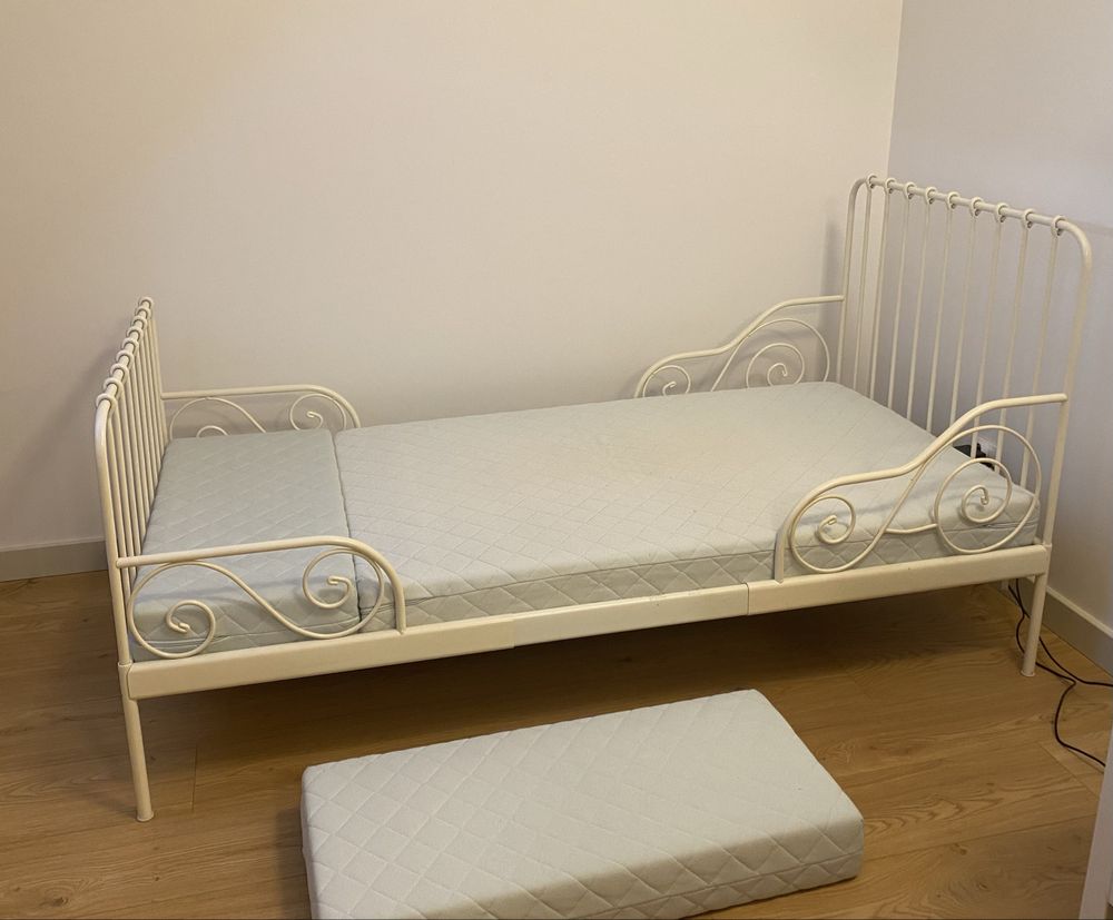 Łóżko białe metalowe Minnen Ikea plus materac