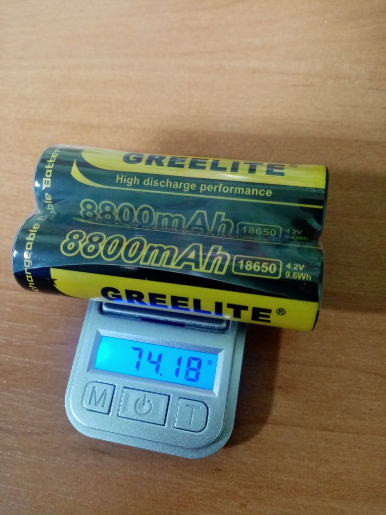 Акумуляторна батарейка, 3.7V BATTERY 18650/8800 mAh Black Greelite