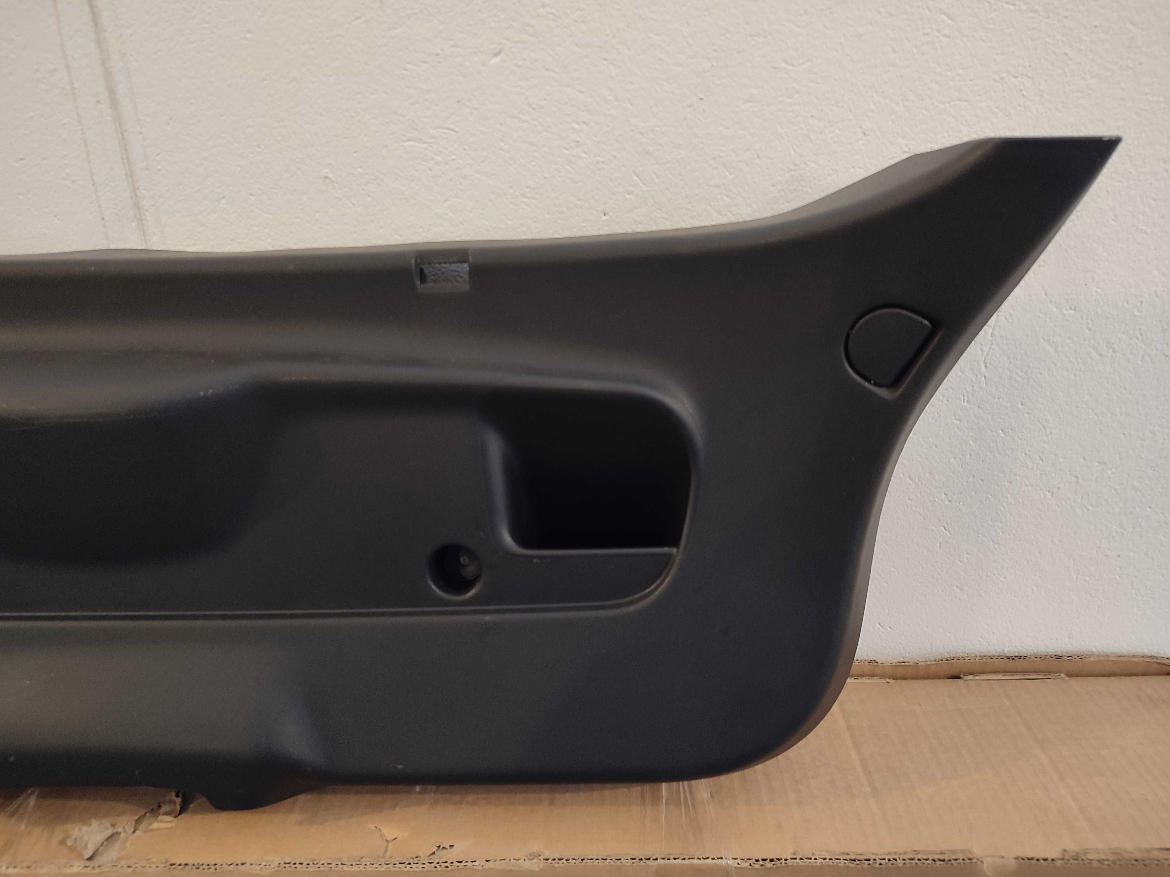 Osłona tapicerka tylnej klapy Citroen DS3