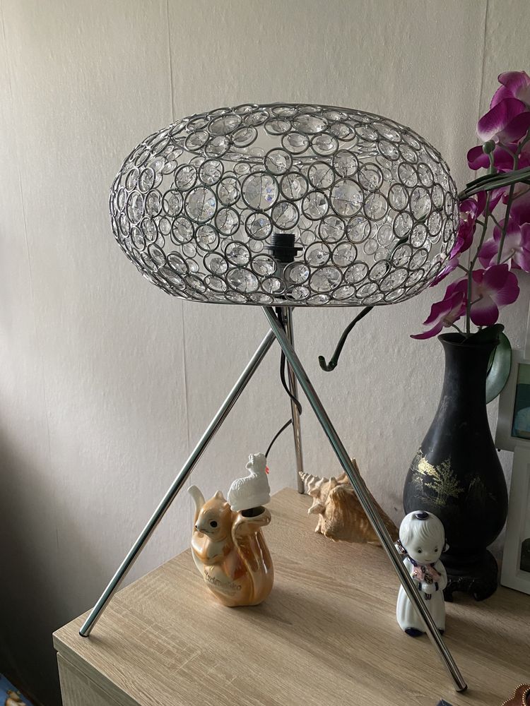 Lampa stolowa srebrna