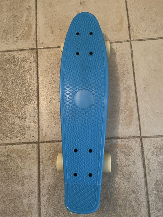 Skate azul(quase sem uso)