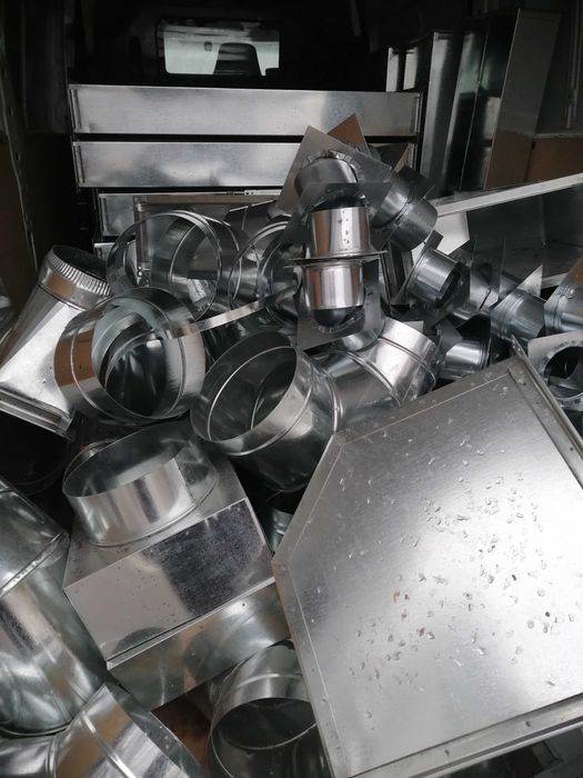 Оцинкованная труба. Отвод из цинка. Угол. Труба цинк. Вентиляция.