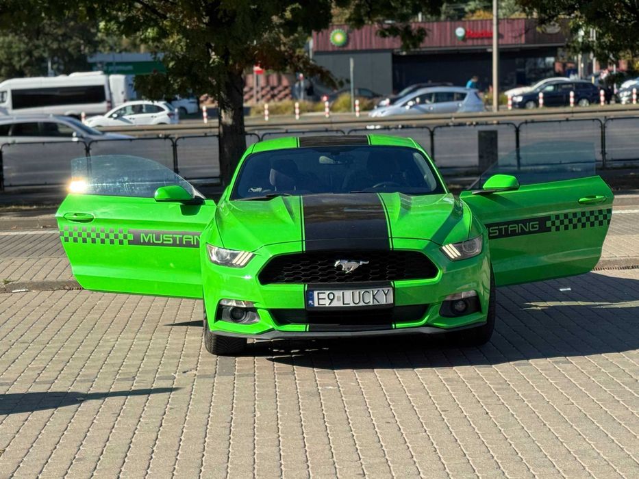 Ford Mustang z 2016 roku 3.7L -Automat