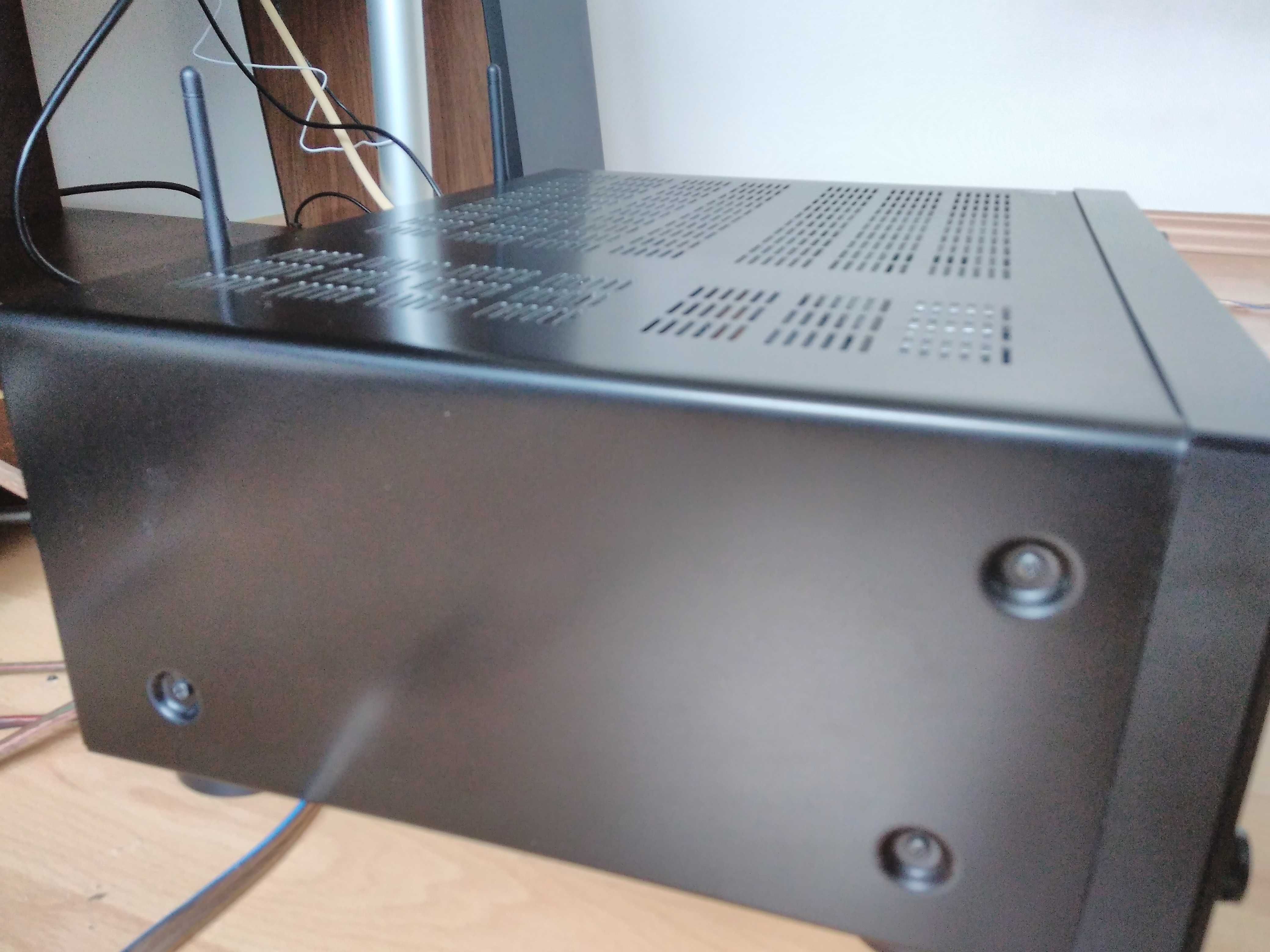Amplituner Onkyo txnr676 stan idealny