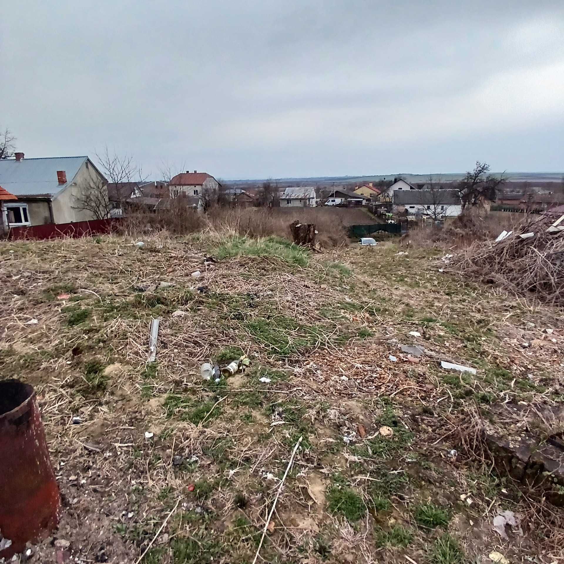 Продаж ділянки під забудову з усіма комунікаціями . ЯМПІЛЬ.