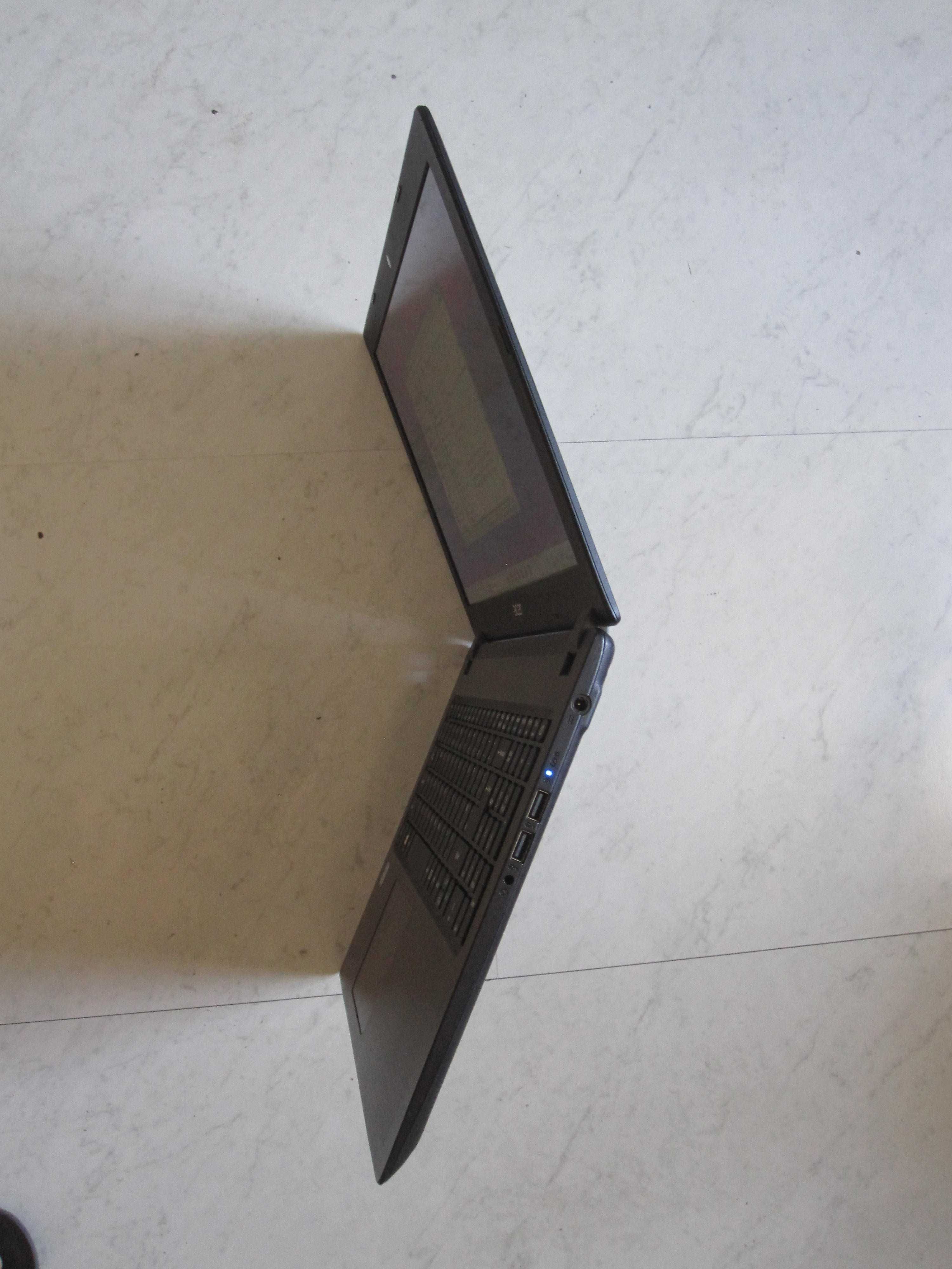 Продам мощный ноутбук Acer Aspire 3 core i5 7200 SSD батарея 5-7часов.