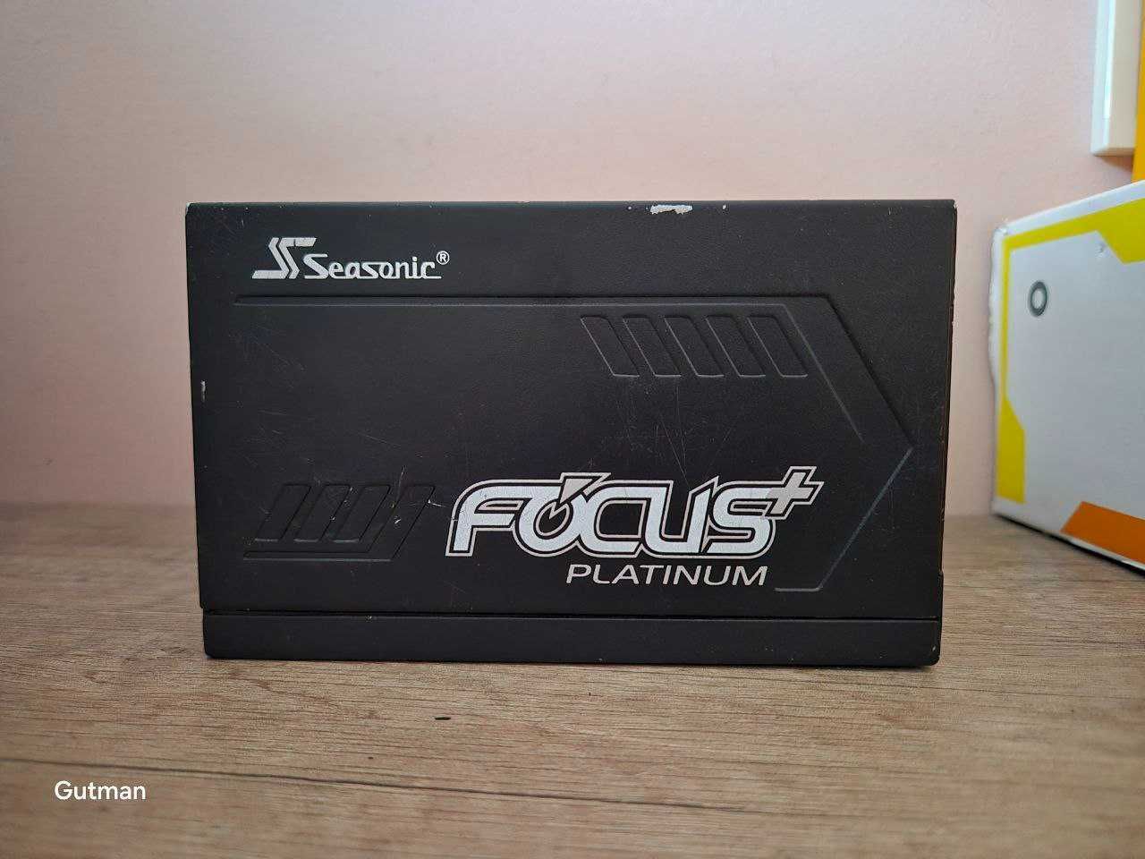 Блок питания живлення Seasonic FOCUS SSR-750PX 750W 80 PLUS Platinum