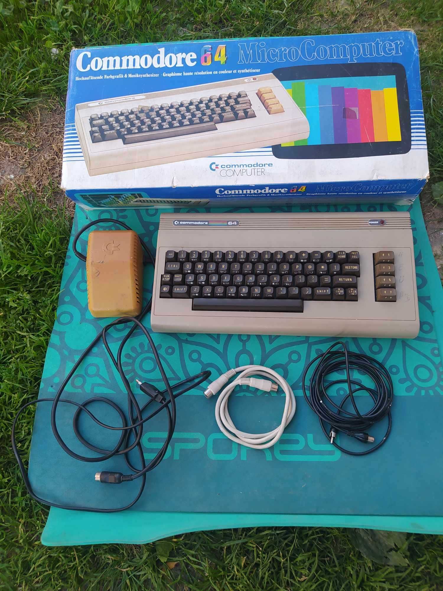Commodore 64 Micro Computer