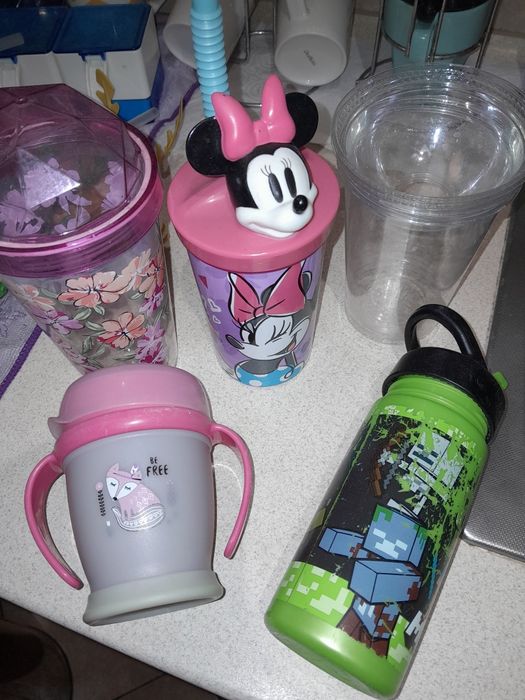 Zestaw kubków, bidonòw za grosze + gratis za darmo