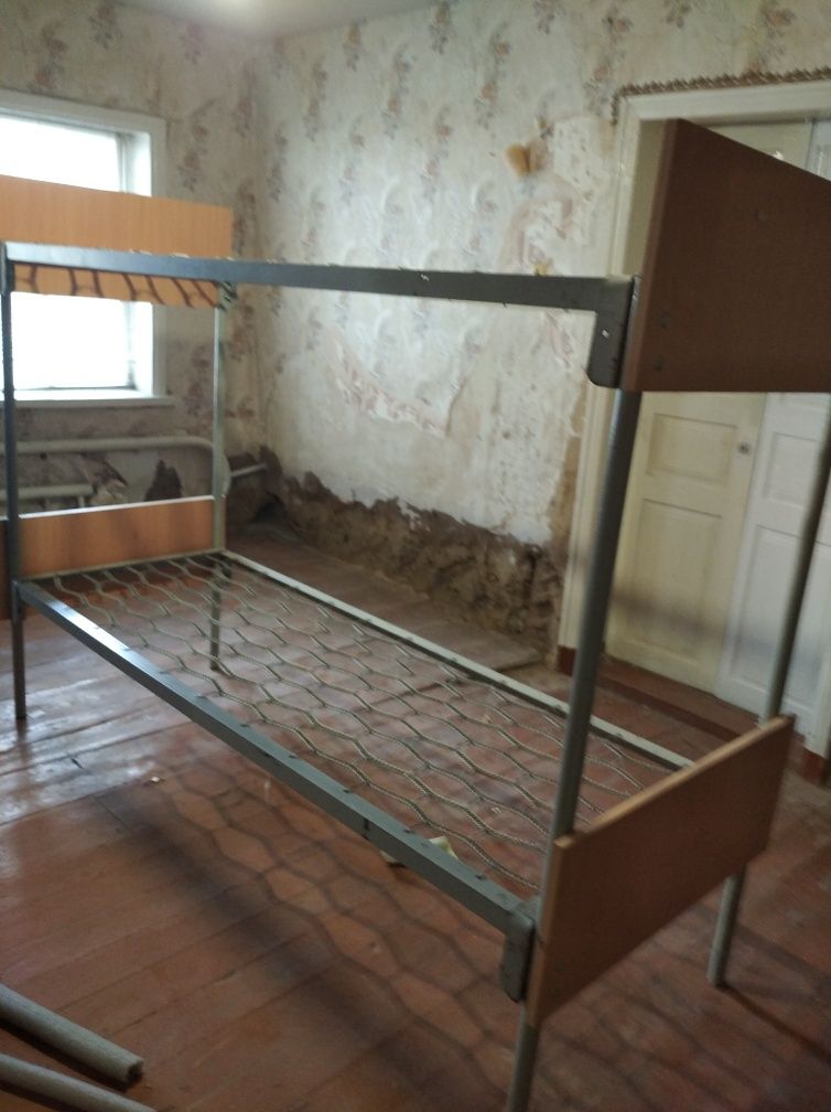 Продам двухъярусную кровать