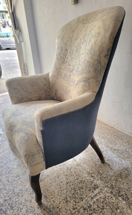 Poltrona Clássica Vintage Estampada Toile de Jouy