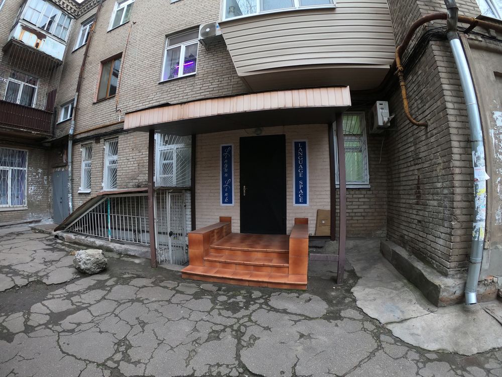 Оренда офісу 45 м² з окремим входом. вул. Сталеварів, 17.
