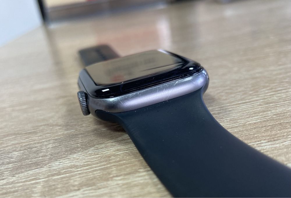 Apple Watch Series 4 44mm LTE.