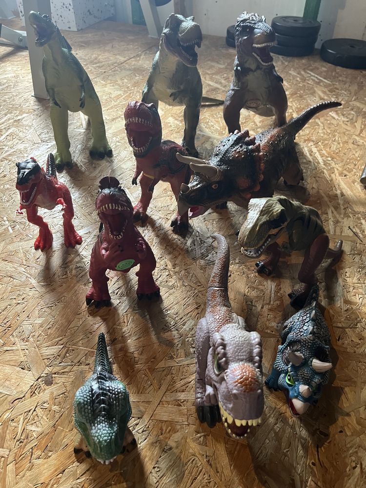 Dinozary duze i male 11 sztuk