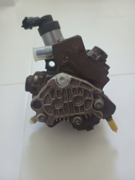 Renault Trafic 2.0 dCi pompa wysokiego ciśnienia