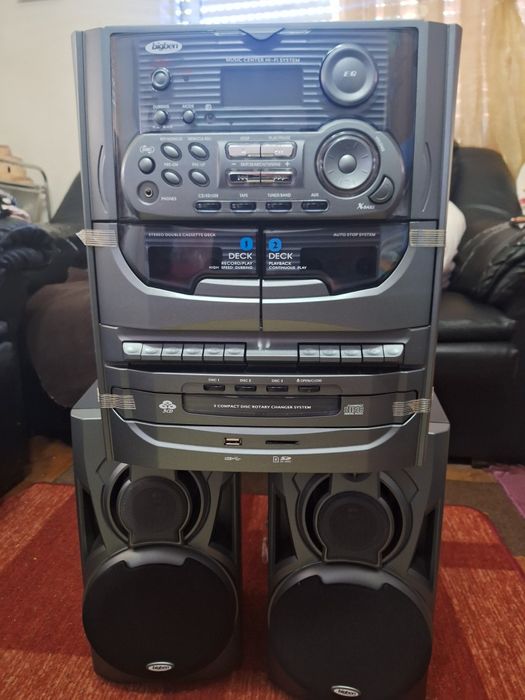 Aparelhagem de som e colunas - Novo