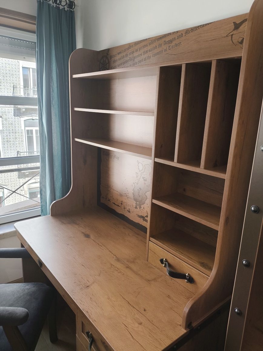 Secretária escrivaninha com biblioteca