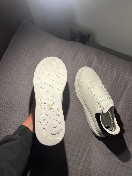 Buty Alexander McQueen r42, białe