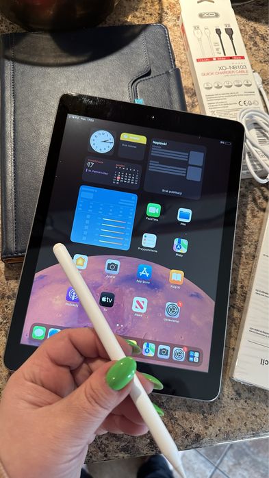 Tablet iPad Apple Retina + NOWY RYSIK - Touch ID - Procreate