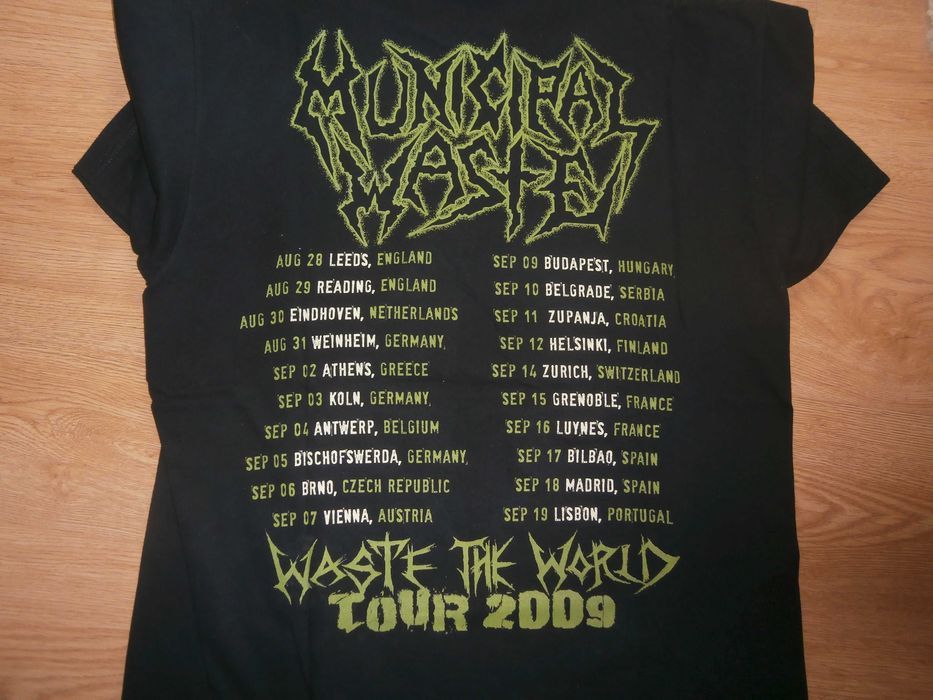 t-shirt pretas de bandas tour