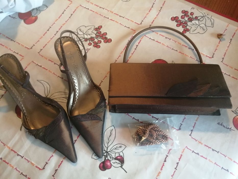 Carteira/sapatos