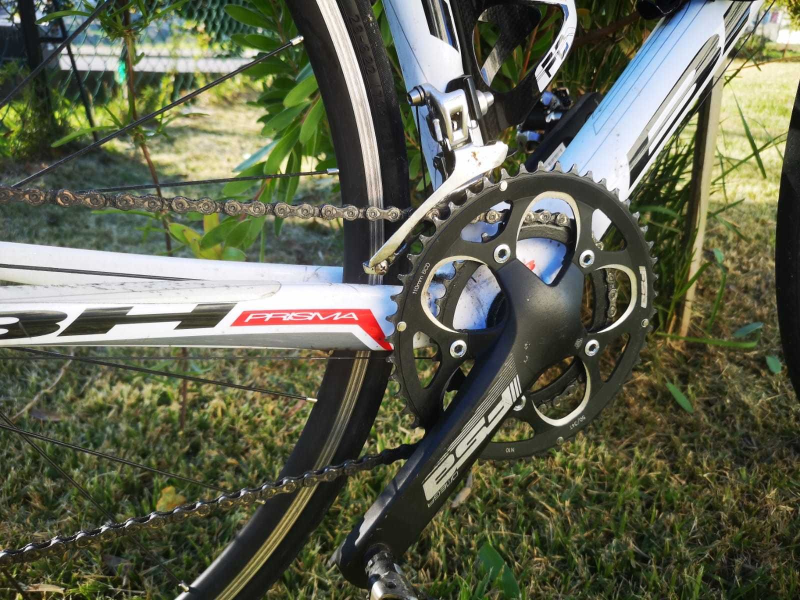 Bicicleta de estrada de carbono