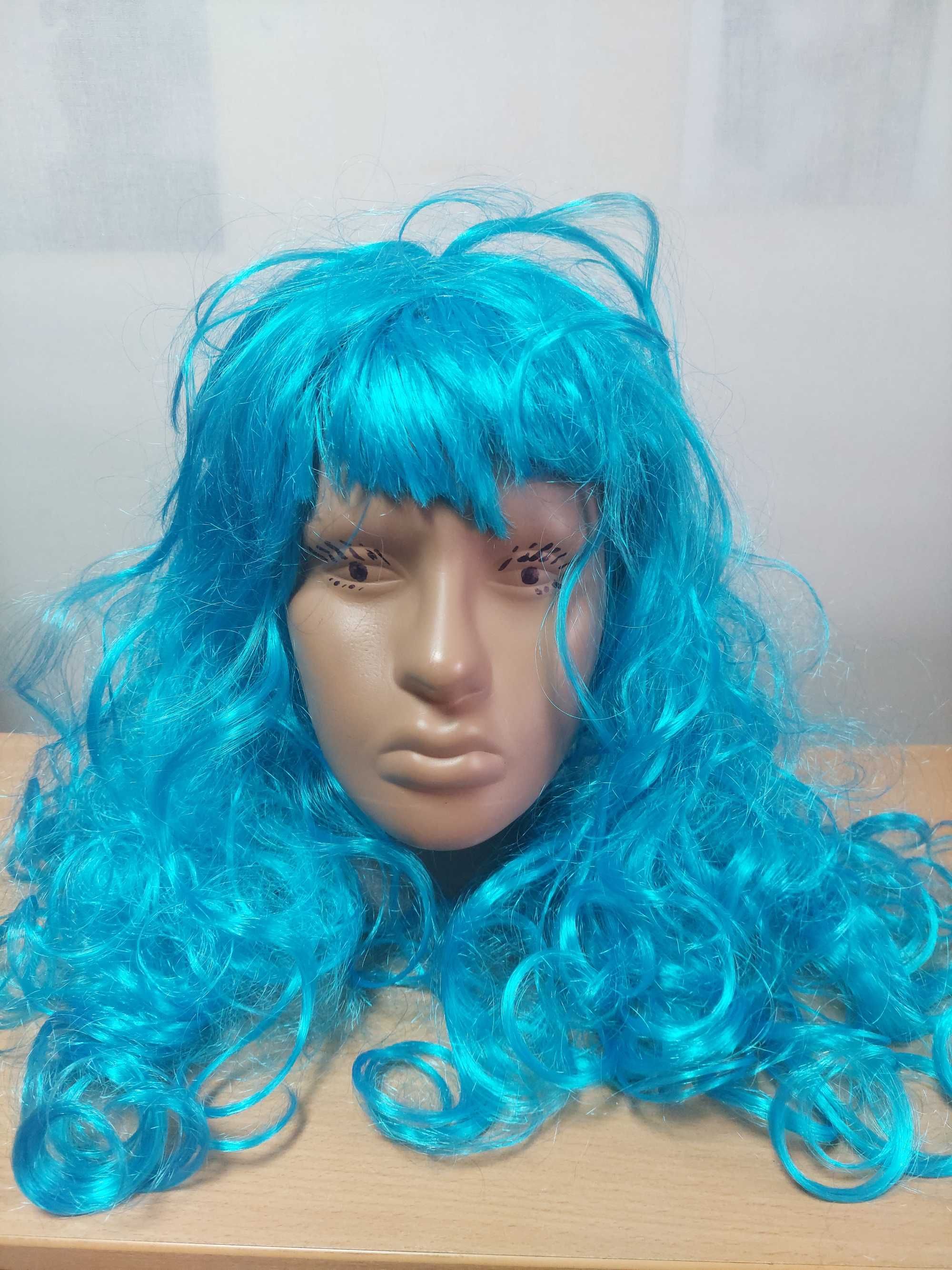 Продам карнавальный парик