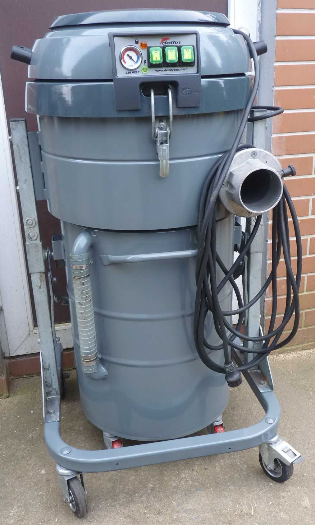 Odkurzacz przemysłowy DELFIN DM 40 OIL do oleju i wiórów