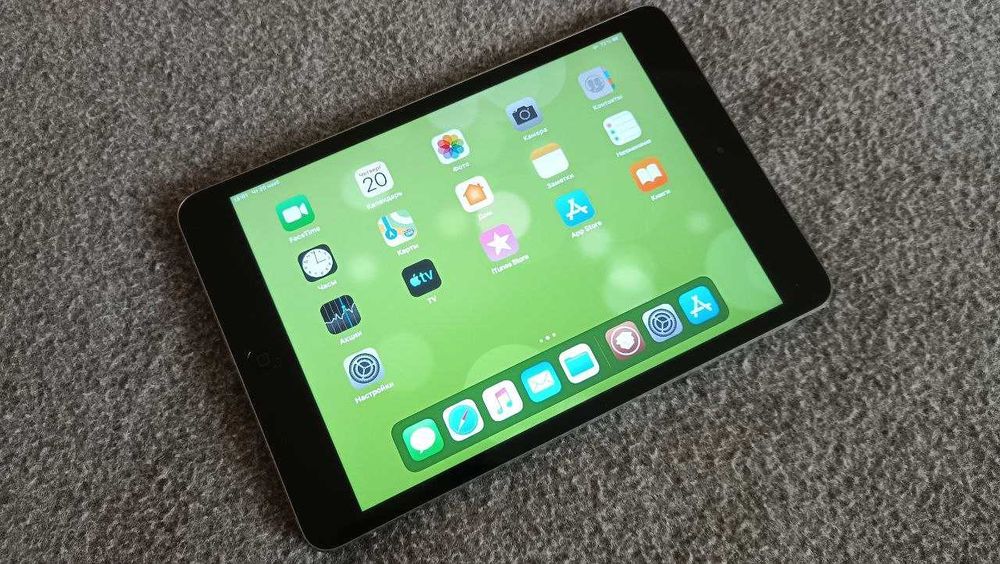 Apple iPad mini 2 Wi-Fi 32GB + чохол Stenk + Huawei MediaPad M3 lite