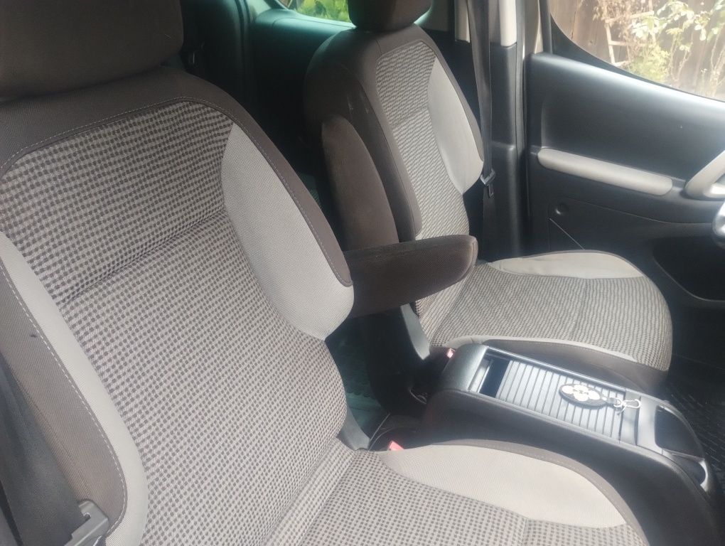 Peugeot partner 1.6 HDi 90 koni