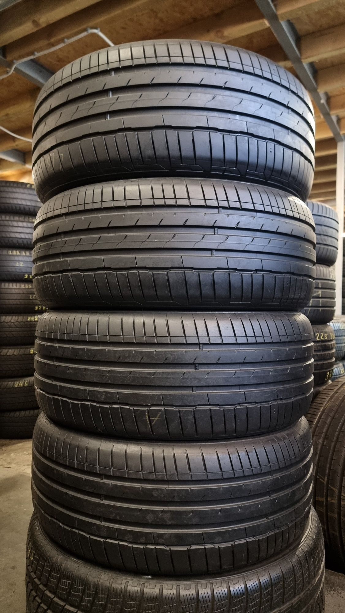 Шини літні 255х50хR19 Hankook Ventus S1 Evo3 / 90- 95% Протектор