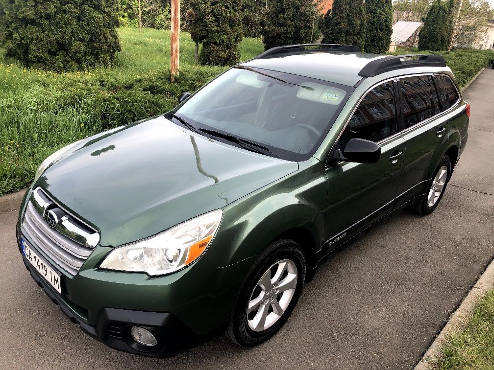 SUBARU Outback 2013