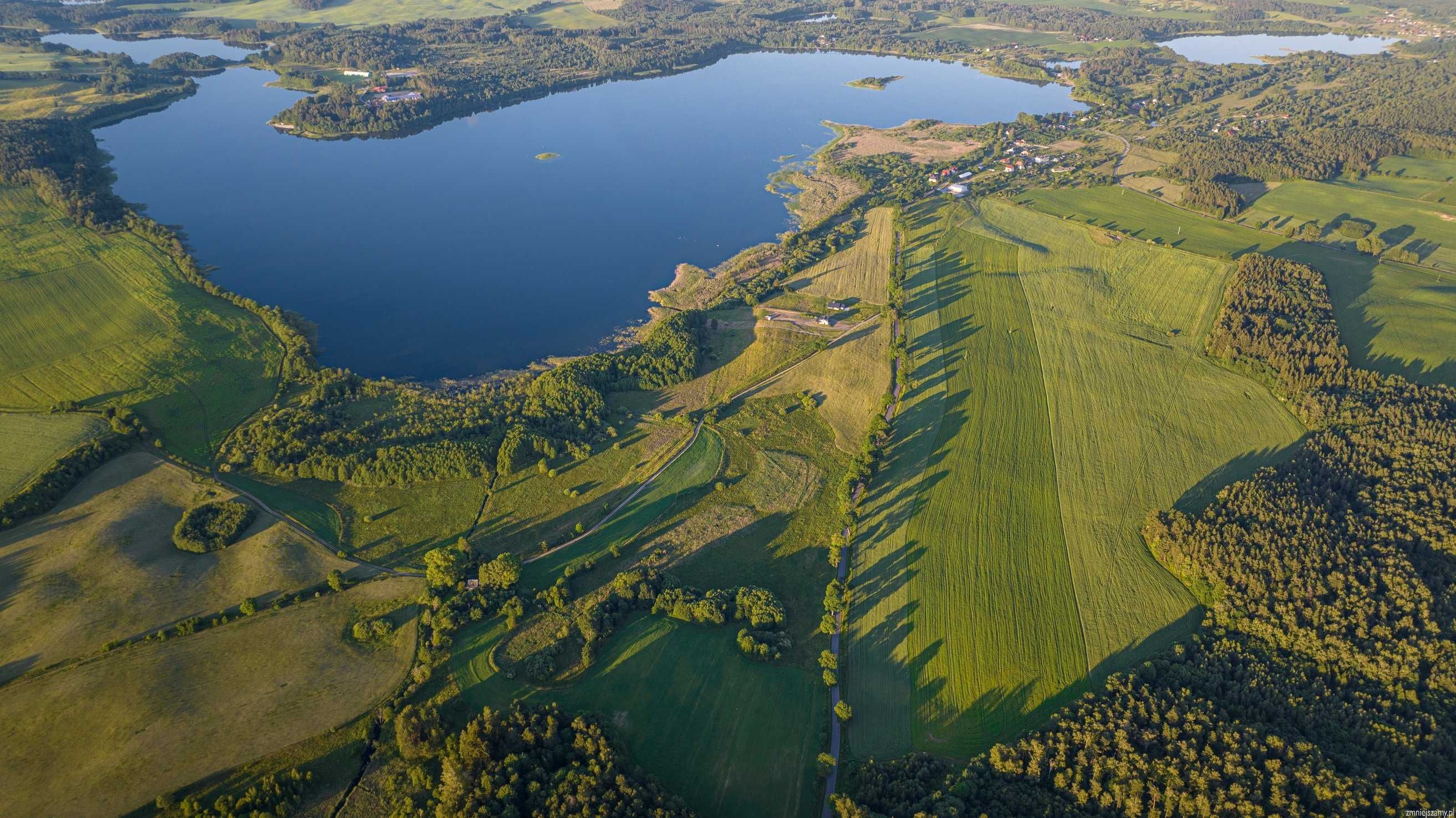 Działka na mazurach nad jeziorem Kownatki 10 arów warunki zabudowy