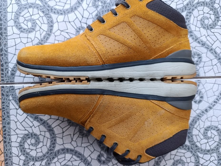 Salomon 42.5р. чоловічі напів черевики.