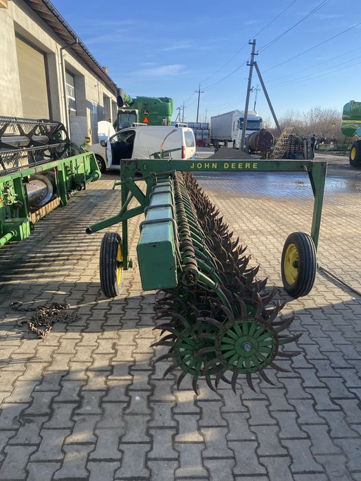 Ротаційна навісна борона John Deere 400