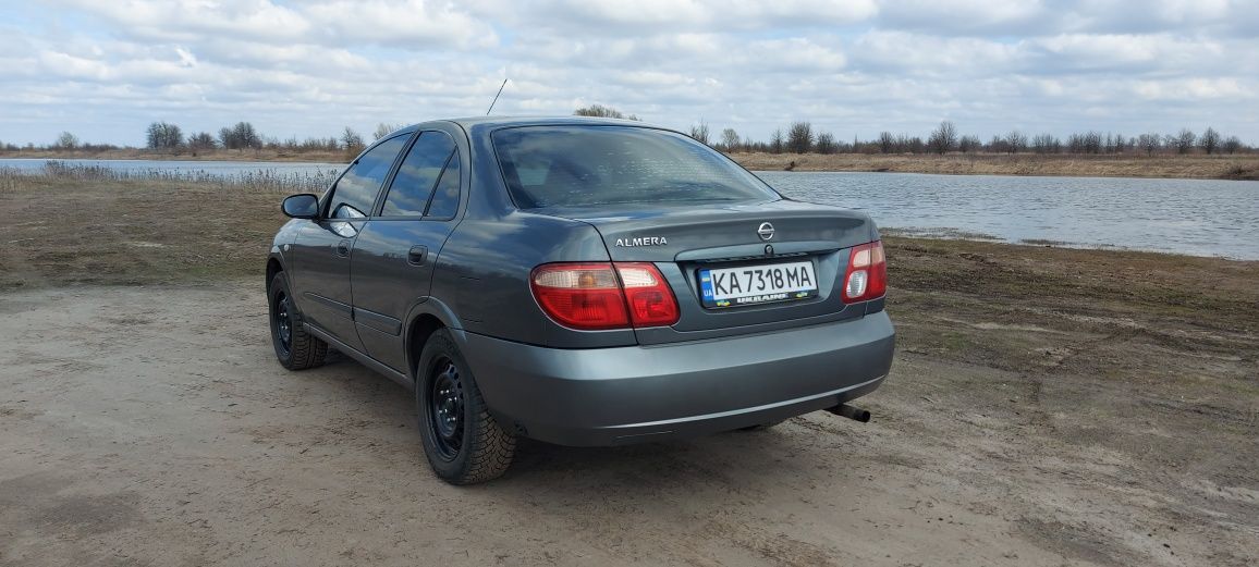 Nissan Almera H16 1.8 2005