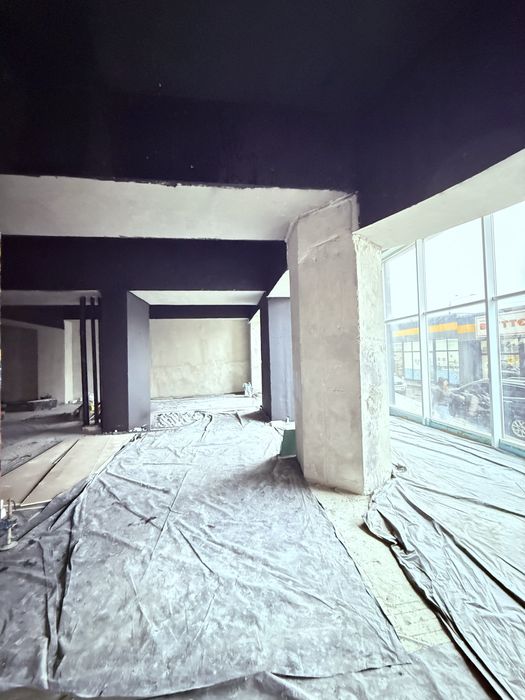 Сдам торговое помещение метро Холодная гора