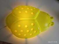 IKEA lampa ścienna SMILA BAGGE zielona biedronka