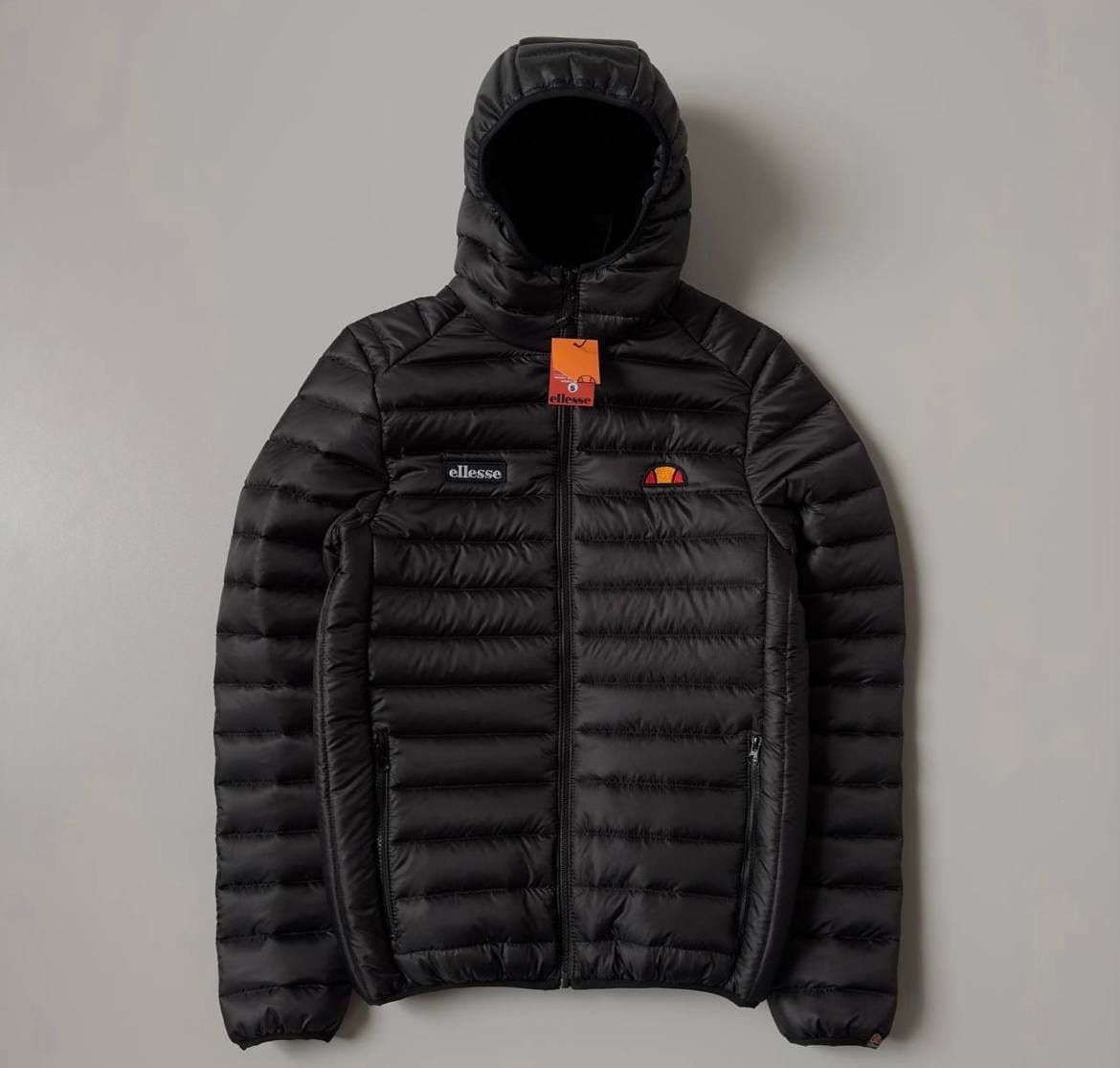 Куртка ellesse оригінал  XL маломірка