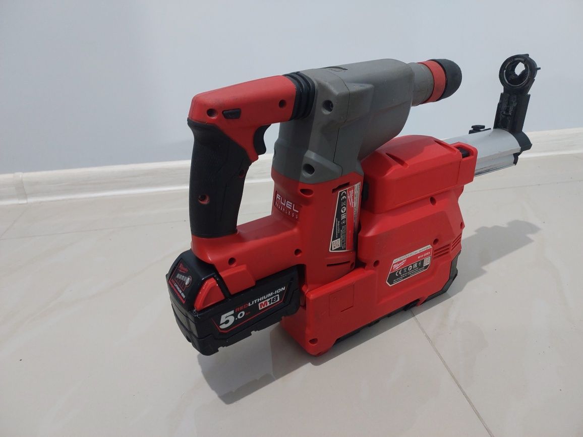 Акумуляторний перфоратор Milwaukee M18 CHX FUEL з пилососом