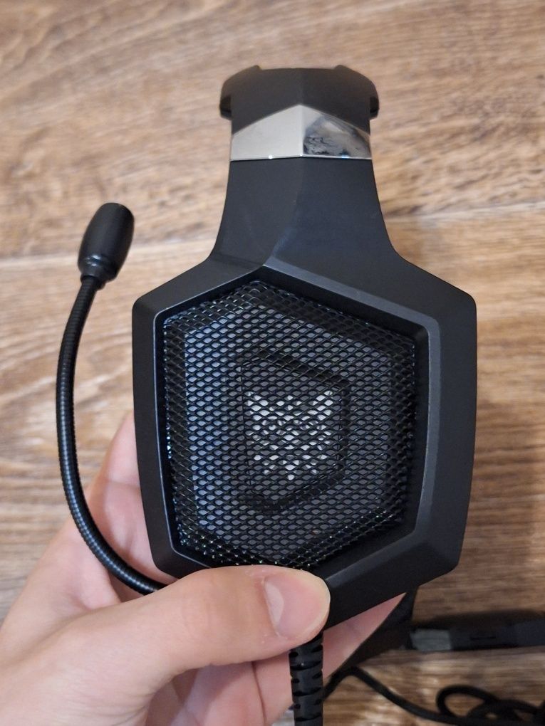 Геймерська гарнітура ONIKUMA Gaming LED K8