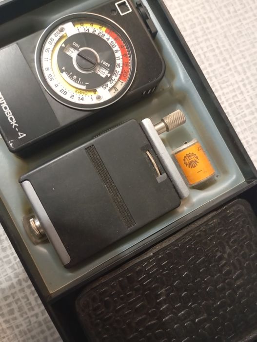 Фотоелектричний експонометр